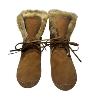 TOMS Nepal Chestnut Brown Suede Faux Fur Trim Moccasin Boots Womens 8.5 710515